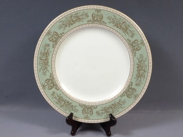Wedgwood GOLD COLUMBIA Sage Green DINNER Plate England Bone China