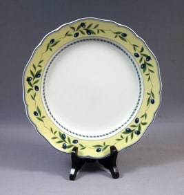 Hutschenreuther Medley Valdemossa 9 1/2" Luncheon Plate Yellow Band Blue Germany