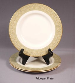 ROYAL DOULTON Sonnet Luncheon Salad Plate England H 5012 Green