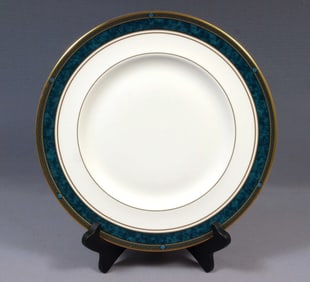 ROYAL DOULTON BILTMORE Dinner Plate England H5189 Gold Green