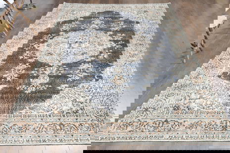 9'3x12'2 ft, TURKISH VINTAGE RUG: Title: 9'3x12'2 ft, TURKISH VINTAGE RUGOridign: TurkeyDate/Period: 1960 - 1970Materials: Wool and CottonSize: Width: 9.3 feet Length: 12.2 feetProvenance: This Turkish one-of-a-kind Anatolian