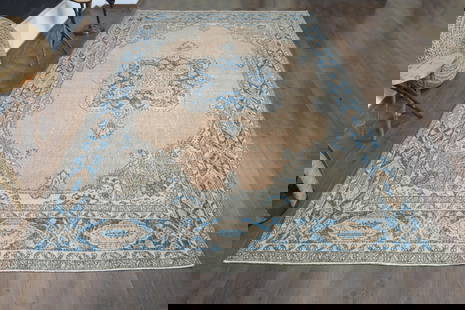 9'4x12'4 ft, LUXURY TURKISH RUG: Title: 9'4x12'4 ft, LUXURY TURKISH RUGOridign: TurkeyDate/Period: 1960 - 1970Materials: Wool and CottonSize: Width: 9.4 feet Length: 12.4 feetProvenance: This Turkish one-of-a-kind Anatolian Vintage