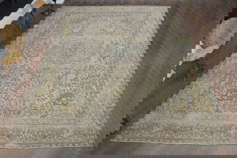 9'5x12'4 ft, ORANGE OVERSIZED DÉCOR: Title: 9'5x12'4 ft, ORANGE OVERSIZED DÉCOROridign: TurkeyDate/Period: 1960 - 1970Materials: Wool and CottonSize: Width: 9.5 feet Length: 12.4 feetProvenance: This Turkish one-of-a-kind