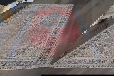 7.9x11.4 ft, LUXURY AREA DÉCOR: Title: 7.9x11.4 ft, LUXURY AREA DÉCOROridign: TurkeyDate/Period: 1960 - 1970Materials: Wool and CottonSize: Width: 7.9 feet Length: 11.4 feetProvenance: This Turkish one-of-a-kind Anatolian