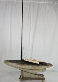 Pond boat