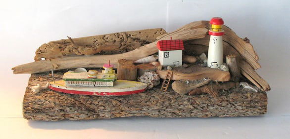 Vintage Maine tourist folk art Lighthouse diorama.