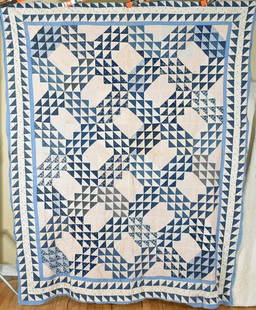 30's Blue & White Ocean Waves Quilt Top: Title: 30's Blue & White Ocean Waves Quilt Top Date: 1930's Origin: Ohio Material: Cotton Dimension [INCHES]: 72" X 90" Provenance: Cotton blue and white ocean waves quilt, all machine pieced, with fa