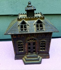 Figural state bank cast iron great original condition