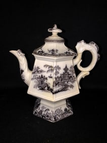 Hong Mulberry Cockscomb Teapot