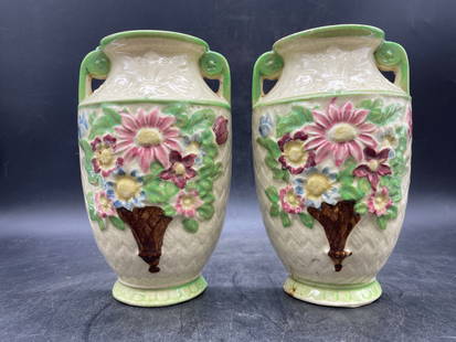 Pair 1950's Ceramic Flowered Wall Pocket Vase Japan: Title: Pair 1950's Ceramic Flowered Wall Pocket Vase Japan Date/Period: Approx 1950's Dimension: Approx. 6.25" x 3.75 x 2" Material: ceramic Additional Information: Pair Vintage Ceramic Flowered Wall