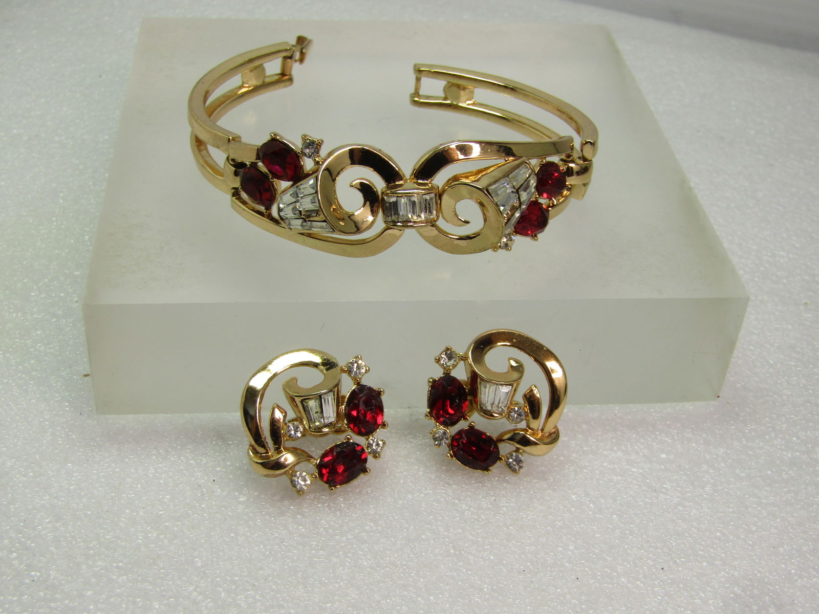 Vintage Red/Clear Trifari Bracelet & Crown Trifari Clip Earrings, 1950's, 6-1/8" (1 of 6)