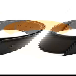 Herm&#232;s Black Leather belt: Superbe cuir de ceinture Herm&#232;s. - Mod&#232;le r&#233;versible : veau Box 135 et veau Togo. Fabriqu&#233; en France. - Sign&#233; Herm&#232;s. - Largeur : 3,2mm environ. - Longueur totale : 65cm