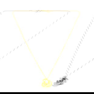 Tiffany & Co Triple Round Sapphire ring: Magnifique collier Tiffany & Co. - En or jaune 18 carats. - Pendentif figurant trois cercles entrelacés retenant un superbe saphir. - Poids : 4,3g environ. - Longueur total : 45cm. - Dimensions p