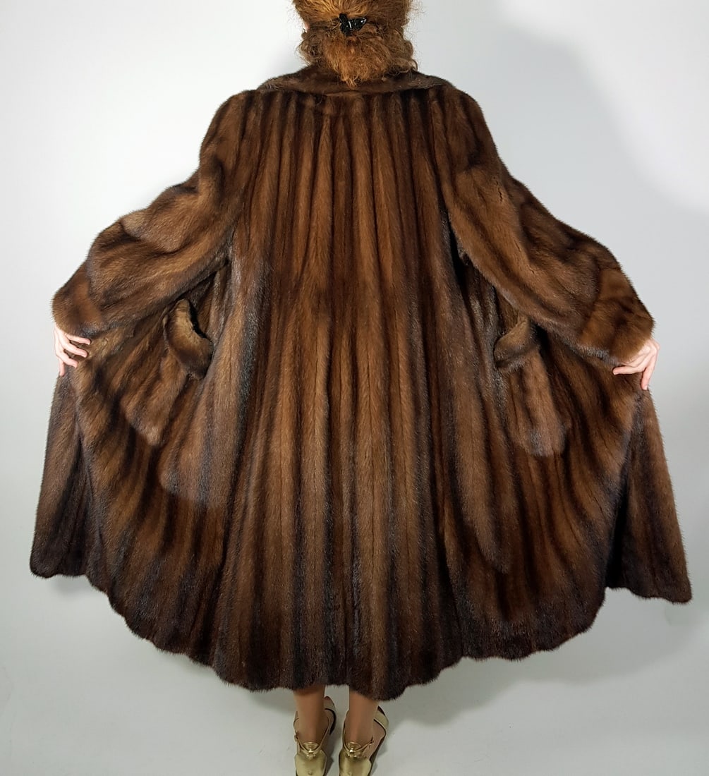 LONG SAGA MINK BROWN FUR COAT EU: 2XL ;US: 22 (1 of 12)