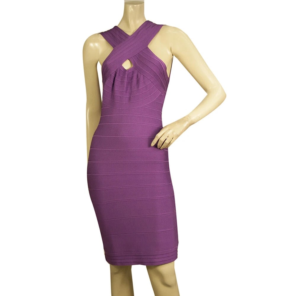 Herve Leger Purple Bandage Bodycon Sleeveless Mini length Dress size M: Herve Leger Purple Bandage Bodycon Sleeveless Mini length Dress size M A sculpted bodycon magnificent dress by Herve Leger !! With purple solid jacquard pattern, halter neck, open back, sleeveless, ba
