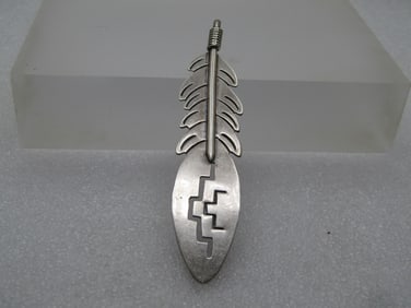 Vintage Sterling Native American Navajo Joe Delgarito/E. Willie Feather Sterling Silver Pendant,