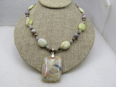 Vintage Green/Gray/Tan Agate Beaded Necklace, 21"