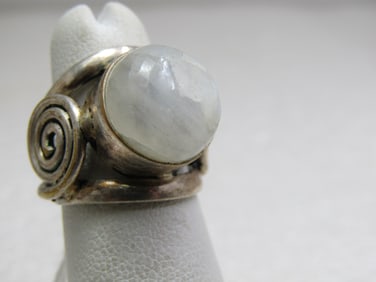 Sterling Labradorite Boho Ring, Sz. 3.5.