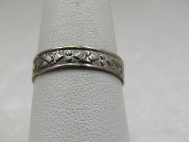 Vintage Sterling Southwestern 4mm Band Ring, Sz. 8