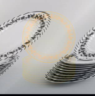 10 Limoges porcelain dinner plates with hand-painted grape vines and gold decoration. 1930s / 40s.: 10 Limoges porcelain dinner plates with hand-painted grape vines and gold decoration. 1930s / 40s. Diameter: 24 cm. In excellent condition. Stamped. Reserve: $350.00 Shipping:Domestic: Shipping