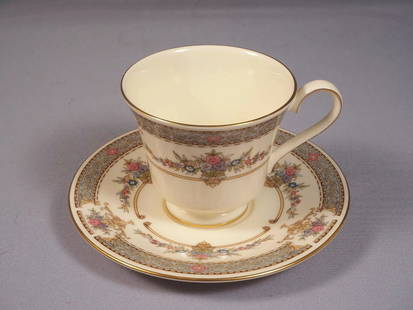 Minton Royal Doulton PERSIAN ROSE NEWER Coffee Tea Cup Saucer(s) England: This is a rare and gorgeous one set of tea/coffee cup and saucer, from the newer version of famous Persian rose pattern by Minton - Made in England. The set is properly marked. This pattern was made
