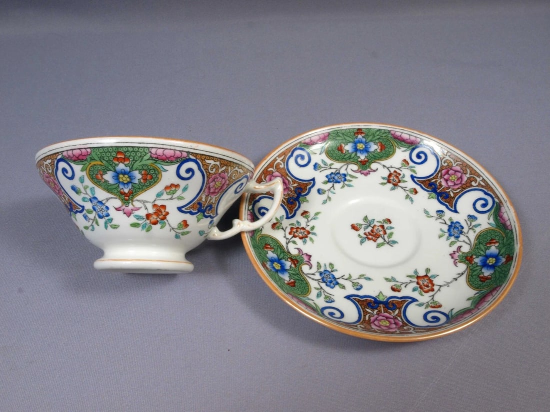 MINTON B157 ANTIQUE Older Coffee Tea cup Saucer Set Floral Imari: This is a rare and gorgeous set of one Coffee/Teacup with one saucer, from B157 pattern. It was made by Minton in England. This is very rare set and very hard to find. The set is properly marked with