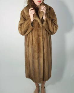 BEIGE MINK FUR COAT EU: XL ; US: 18: Title: BEIGE MINK FUR COAT EU: XL ; US: 18 Dimensions: Approximate size- EU: XL; US: 18 : Important details: Length: 115cm/45.28in -Shoulders width:45cm/17.72in -Sleeve Length:62cm/24.41in -Bust size