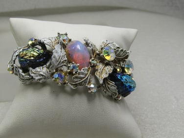 Vintage HAR Leaf Clamper Bracelet,White/Gold Enamel Washed with Lava Rocks, 6.5"