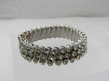Vintage Expanding Rhinestone Bracelet 6"-9", Mid-Century