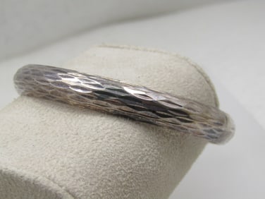 Vintage Sterling Hinged Bangle Bracelet, 7.25", Notched, 8.5mm Signed