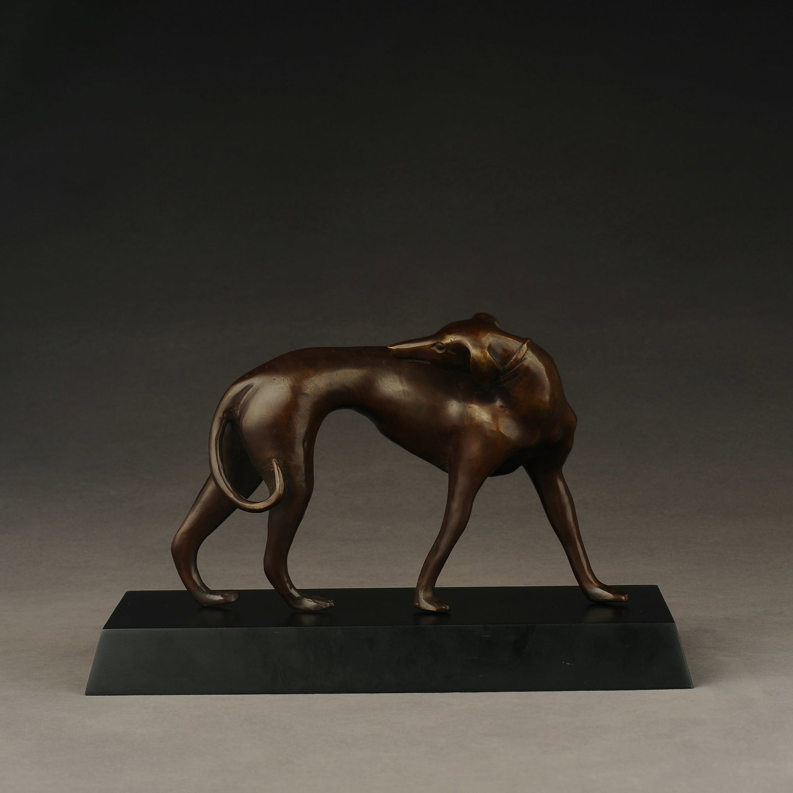 Japanese Bronze Animal Sculpture - Hound: Title: Japanese Bronze Animal Sculpture - Hound Origin: Asian private collection Date/Period: 20th Description: Size: about 23x9x14cm, Japanese Showa period bronze animal sculpture, hand-carved. Hong 
