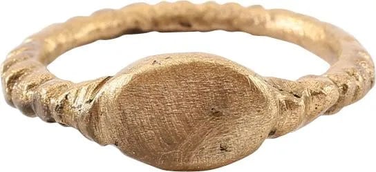 RENAISSANCE EUROPEAN WOMAN’S FASHION RING, SIZE 6 1/2 (1 of 4)