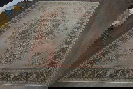 9'3x12'1 ft, VINTAGE AESTHETIC RUG: Title: 9'3x12'1 ft, VINTAGE AESTHETIC RUGOridign: Turkey Date/Period: 1960 - 1970 Materials: Wool and Cotton Size: Width: 9.3 feet Length: 12.1 feet Provenance: This Turkish one-of-a-kind Anatolian Vi