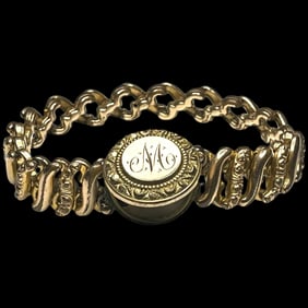 Vintage Sweetheart Locket Bracelet (Repair Needed)