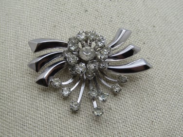 Vintage Clear Rhinestone Flared Brooch/Pendant, 1940's-1960's