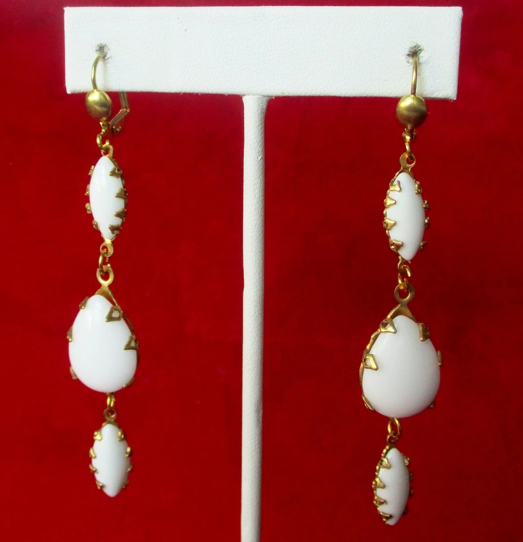 Pair of Vintage 3 1/4-Inch Milk White & Brass Earrings/Boho/Wedding/Hippie (1 of 7)