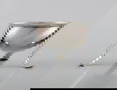 Danish silversmith. Salt vessel in silver (830). Dated 1922.: Title:Danish silversmith. Salt vessel in silver (830). Dated 1922. Description:Danish silversmith. Salt vessel in silver (830). Dated 1922. Measures: 8 x 4,5 cm. In very good condition. Stamped. Reser
