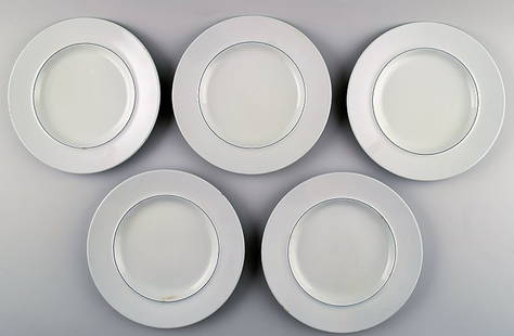 Deep plates for soup / pasta / porridge / yogurt. Aluminia/Royal Copenhagen blue line, earthenware.: 5 deep plates for soup / pasta / porridge / yogurt. Aluminia/Royal Copenhagen blue line, earthenware. Blue line was designed by Grethe Meyer for Aluminia/Royal Copenhagen and later Royal Copenhagen. M