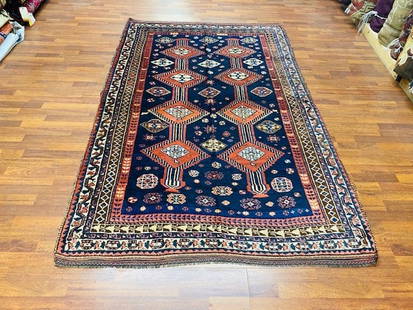 Antique Persian Shiraz Rug-3226: Title: Antique Persian Shiraz Rug-3226 Description:An antique Persian Shiraza rug from southwest persia, size, 8 ft by 5 ft, circa 1940, excellent condition with a good pile throughout, complete rug w