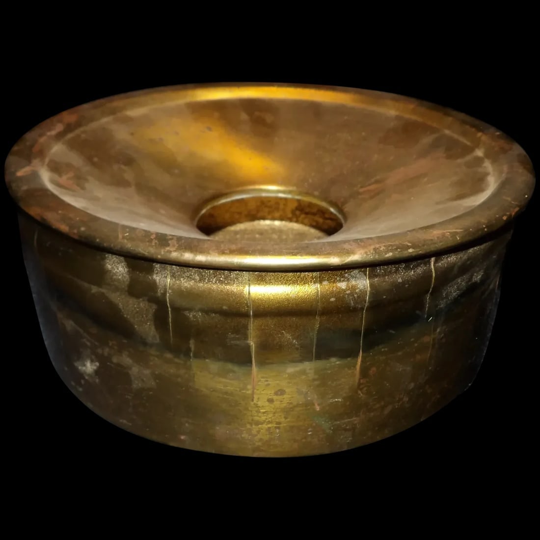 Antique Iron Spittoon with Brass Lid Rochester Stamping Co #51310: This Antique Iron Spittoon with Brass Lid Rochester Stamping Co #51310 has a lid that easily removes for cleaning. The bottom has been painted to match the brass lid. It measures 9” x 3 ½&#