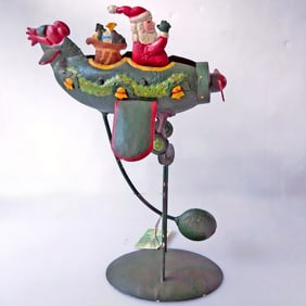 12-Inch Santa in Plane Pendulum Balance Toy