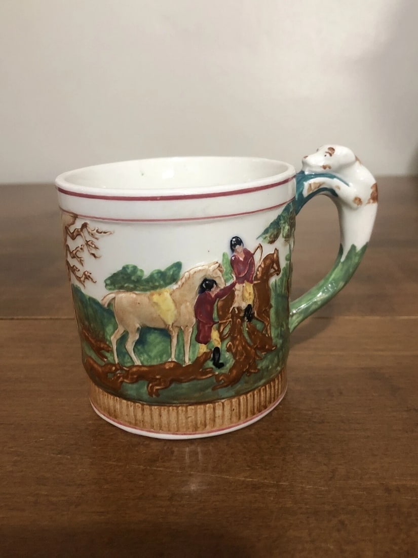 Wedgwood Majolica Hound Handled Mug: It measures 3 1/2” x 4 1/2” and is marked. It has no chips, cracks or repairs Shipping: Domestic: Flat-rate of $10.00 to anywhere within the contiguous U.S. International: Foreign shipping
