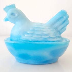 Vintage Unbranded Milk Blue Slag Glass Hen on the Nest