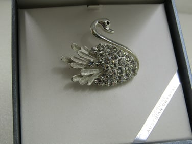 Vintage Austrian Crystal Swan Brooch by Worthington