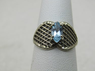 Vintage 10kt Marquise Blue Topaz Ring, Mesh Setting, MOD, 1980's-1990's