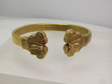 Vintage Etruscan Cuff Bracelet signed Cleveland Museum of Art and HMR, 8", Replica
