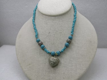 Vintage Southwestern Faux Turquoise & Heart Necklace, 15.25" NL