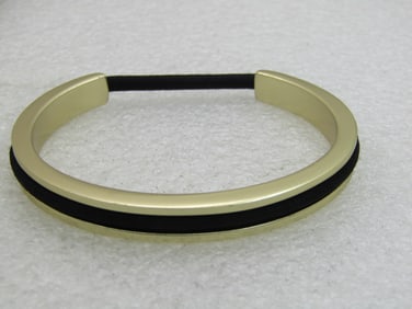 Gold Tone Cuff Bracelet with Scrunchie Insert, Signed MS Maria Shireen, Brushed Finish, 6.25" 7.5mm
