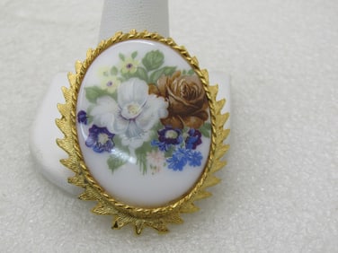 Vintage Dodd's Floral Cameo Brooch, Gold Tone, 1.75", 1960's