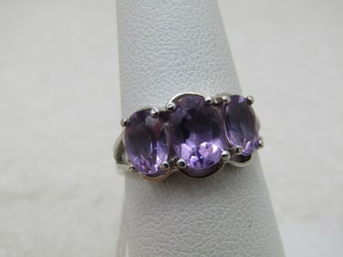 10kt Triple Amethyst Ring, Sz. 7., Signed JMM LEB
